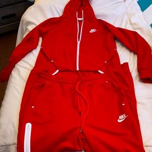 Red Nike set